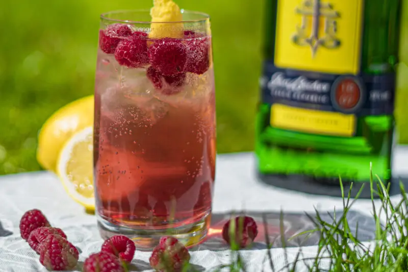 becherovka_becher-malina_1588669063