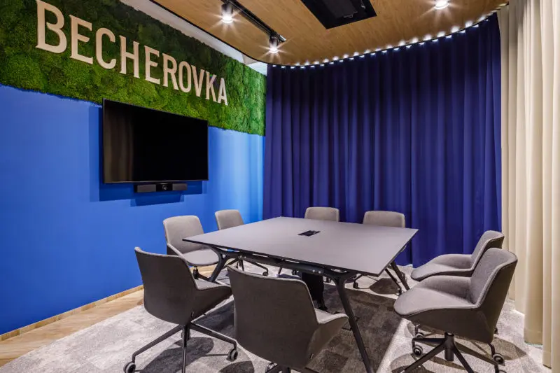 CAPEXUS_Becherovka_008