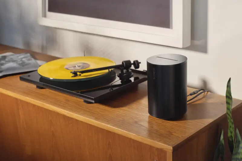 Sonos Era 100 - Turntable 2