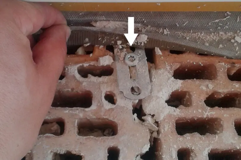 01_Nevhodně připravený stavební otvor