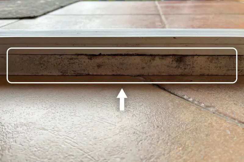 02_Nedotažené detaily_prahy