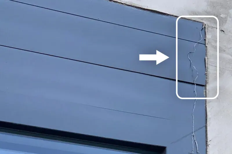 02_Špatné řešení připojovací spáry