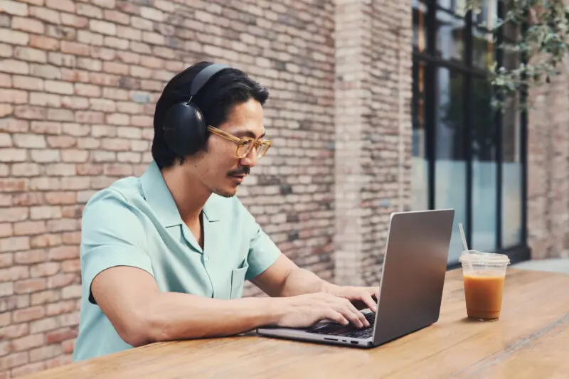 20240430_ABatz_Sonos_Cafe_RemoteWork_0284