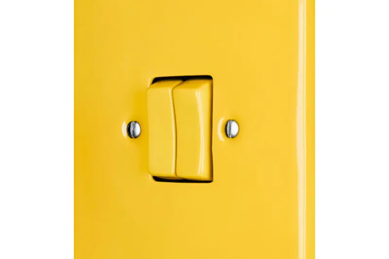 KATY PATY_vypínač TABELLA_2 klapky_Lutea