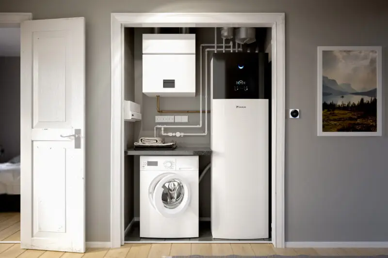 Vnitřní jednotka tepelného čerpadla Daikin Altherma 3 s integrovaným zásobníkem teplé vody