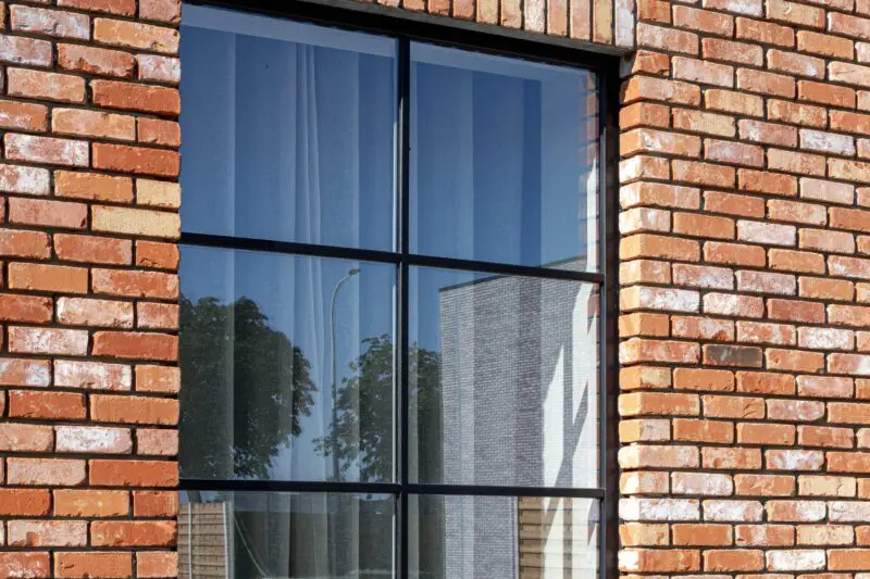 Okna s profily Elegant od Deceuninck-povedené parapety