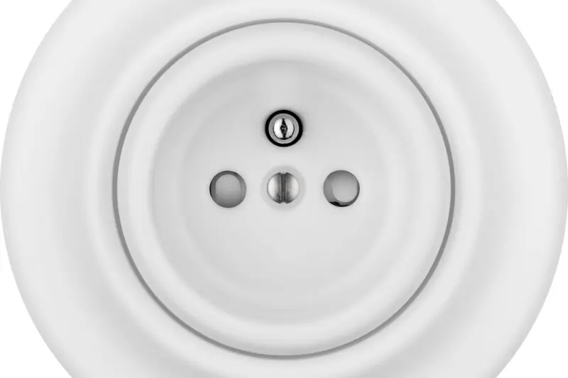 KATY PATY_zásuvka ROO_bílá-mat-nerez