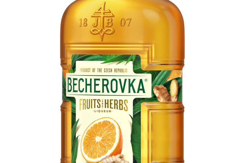 Becherovka_FH_Orange_500ml_Left