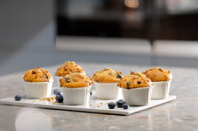 Pára v hlavní roli. S parními troubami Electrolux si připravíte nejen zdravé pokrmy, ale i dokonale vláčné dezerty  